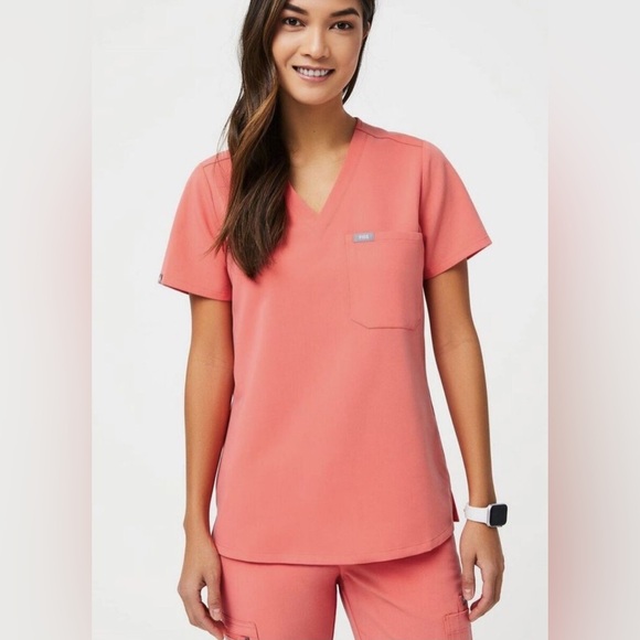 FIGS *LIMITED EDITION* Hot Coral Catarina Scrub Top XXL - Picture 2 of 8